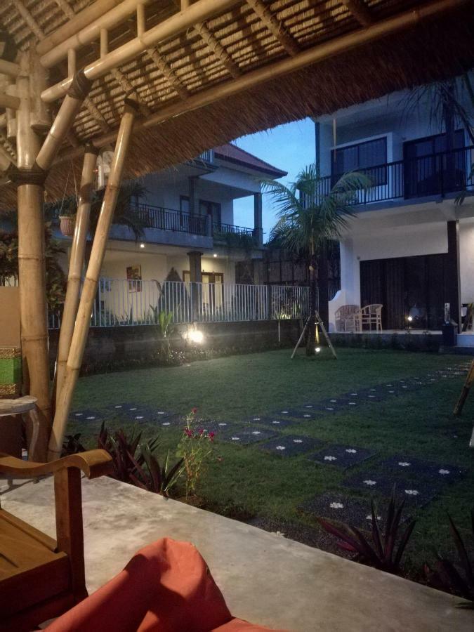 Hello Canggu Homestay Екстер'єр фото