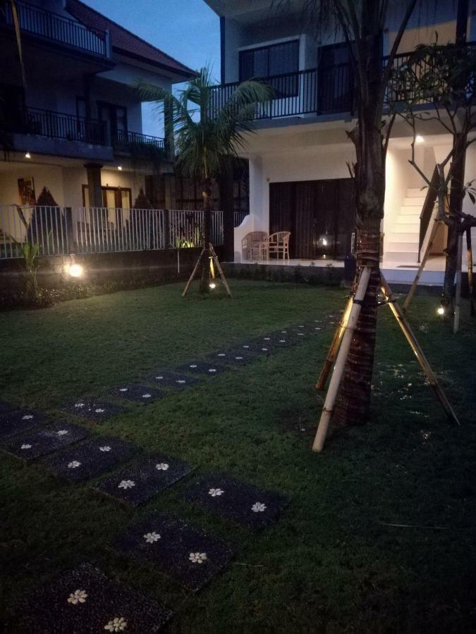 Hello Canggu Homestay Екстер'єр фото