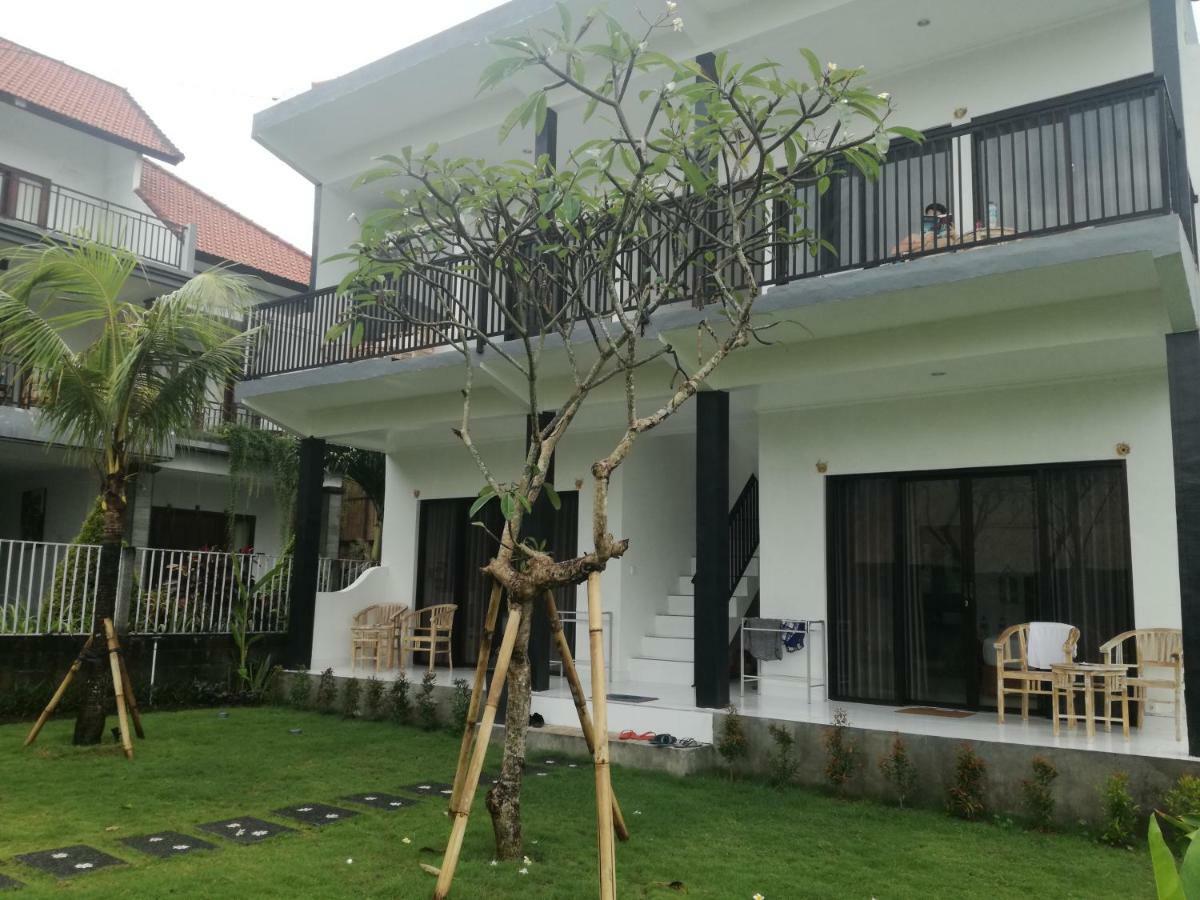 Hello Canggu Homestay Екстер'єр фото