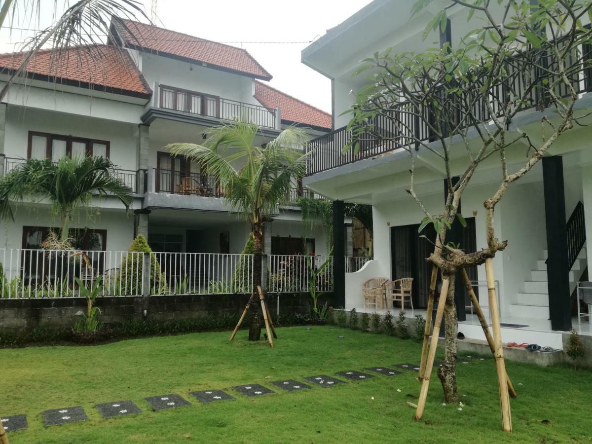 Hello Canggu Homestay Екстер'єр фото