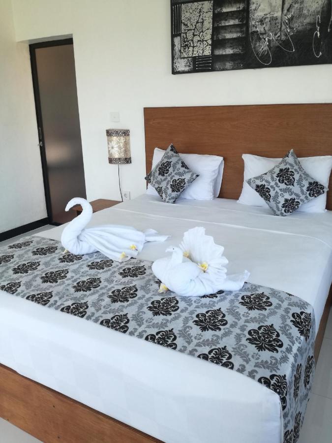 Hello Canggu Homestay Екстер'єр фото